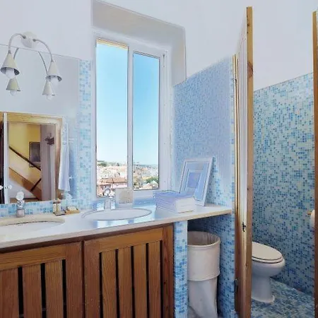 Spacious Orta Terrace Apartment *